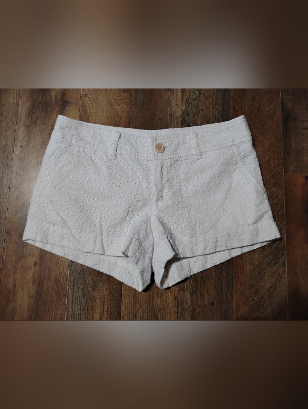 Lilly Pulitzer Walsh White Eyelet Shorts Women's Size: 2